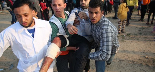 Palestine-injured-demonstrator-Gaza-border-nr-Al-Bureij-refugee-camp-30-nov-2018-pho-Hassan-Jedi-AA-513x239